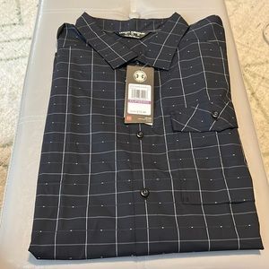 COPY - Mens UA short sleeve shirt nwt